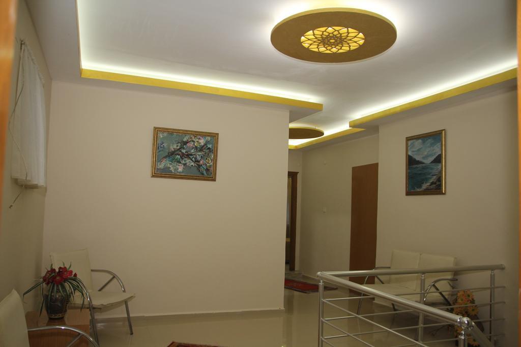 Vatan Hotel Ізмір Екстер'єр фото